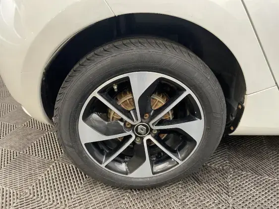 RENAULT ZOE - voiture d'occasion - Photo 25