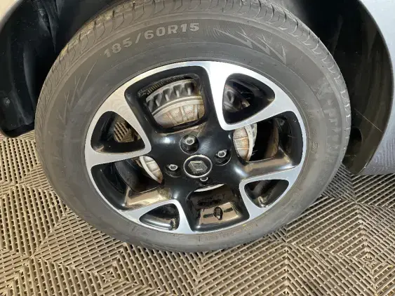 RENAULT TWINGO III - voiture d'occasion - Photo 25