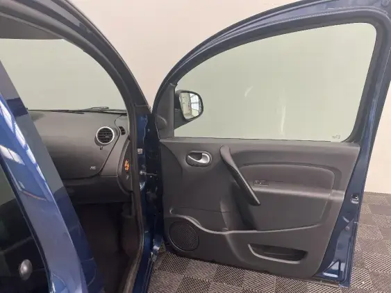 RENAULT KANGOO II - voiture d'occasion - Photo 20