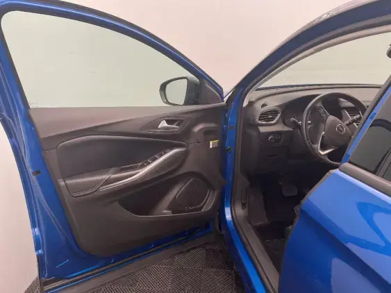 OPEL GRANDLAND X - voiture d'occasion - Photo 19