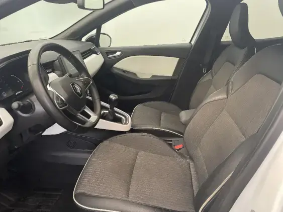 RENAULT CLIO V - voiture d'occasion - Photo 18