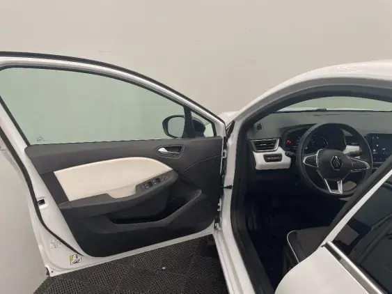 RENAULT CLIO V - voiture d'occasion - Photo 19