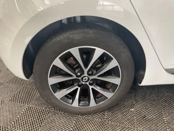 RENAULT CLIO V - voiture d'occasion - Photo 25