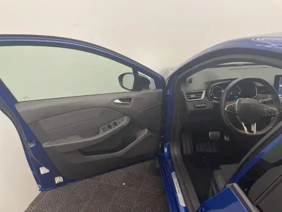 RENAULT CLIO V - voiture d'occasion - Photo 19