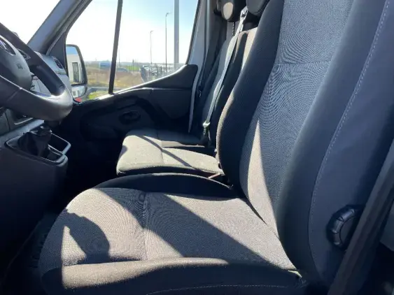 RENAULT MASTER FG III - voiture d'occasion - Photo 18