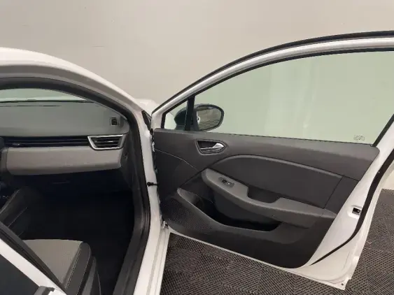 RENAULT CLIO V - voiture d'occasion - Photo 20