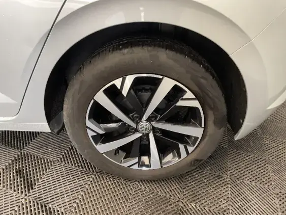 VOLKSWAGEN POLO VI - voiture d'occasion - Photo 23