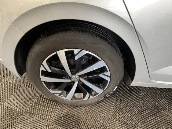 VOLKSWAGEN POLO VI - voiture d'occasion - Photo 24