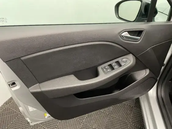 RENAULT CLIO V - voiture d'occasion - Photo 19