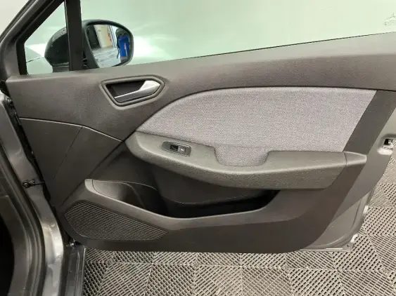 RENAULT CLIO V - voiture d'occasion - Photo 20