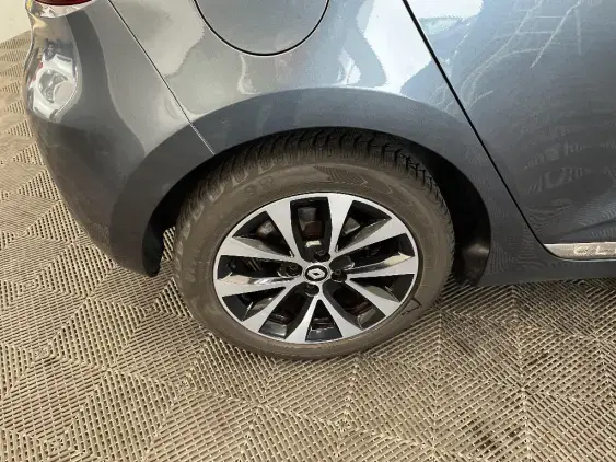 RENAULT CLIO V - voiture d'occasion - Photo 25