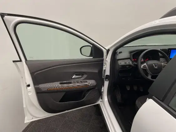 DACIA SANDERO III - voiture d'occasion - Photo 19