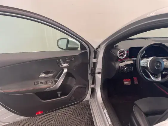 MERCEDES CLASSE A IV - voiture d'occasion - Photo 19