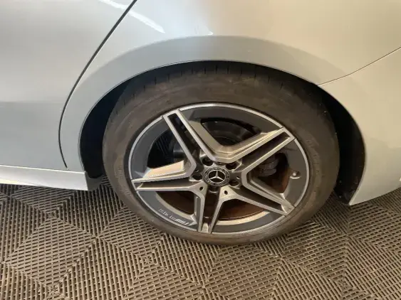 MERCEDES CLASSE A IV - voiture d'occasion - Photo 24