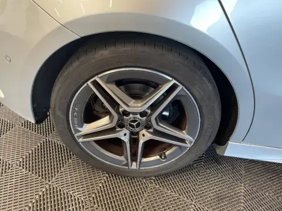 MERCEDES CLASSE A IV - voiture d'occasion - Photo 25