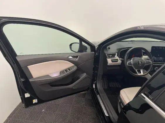 RENAULT CLIO V - voiture d'occasion - Photo 19