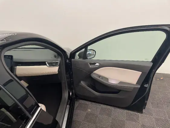 RENAULT CLIO V - voiture d'occasion - Photo 20