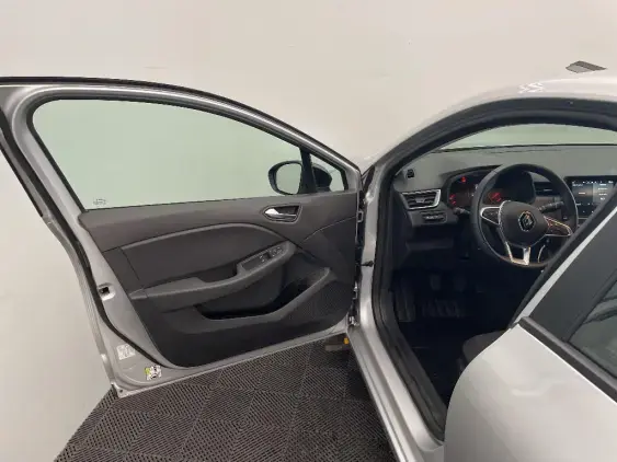 RENAULT CLIO V - voiture d'occasion - Photo 19