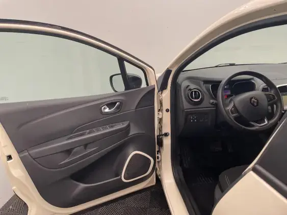 RENAULT CAPTUR - voiture d'occasion - Photo 19