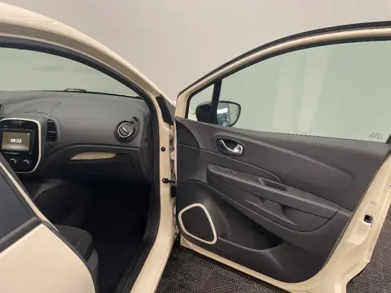 RENAULT CAPTUR - voiture d'occasion - Photo 20