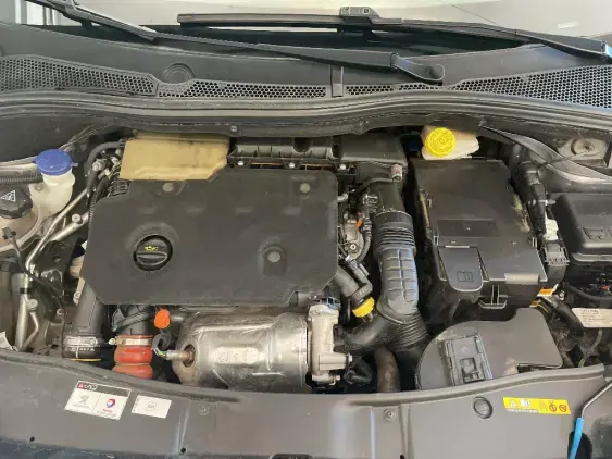 PEUGEOT 2008 - voiture d'occasion - Photo 21