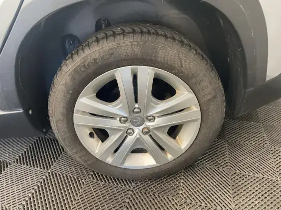 PEUGEOT 2008 - voiture d'occasion - Photo 24