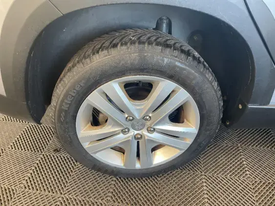 PEUGEOT 2008 - voiture d'occasion - Photo 25