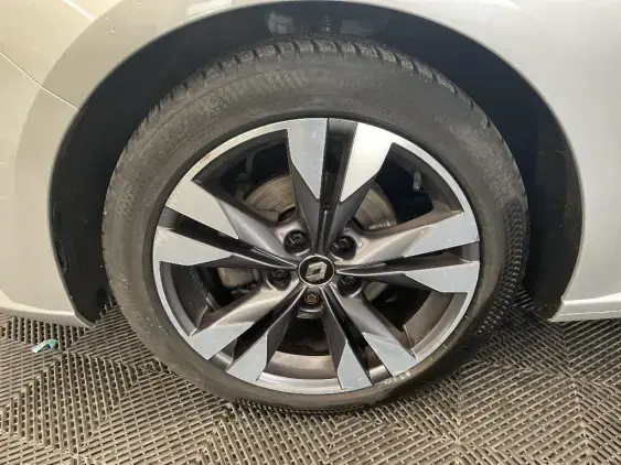 RENAULT MEGANE ESTATE IV - voiture d'occasion - Photo 23