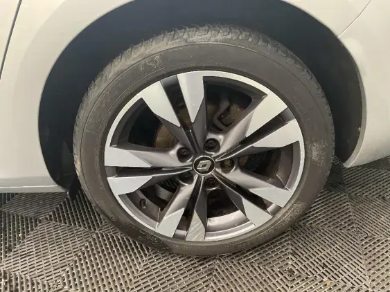 RENAULT MEGANE ESTATE IV - voiture d'occasion - Photo 24