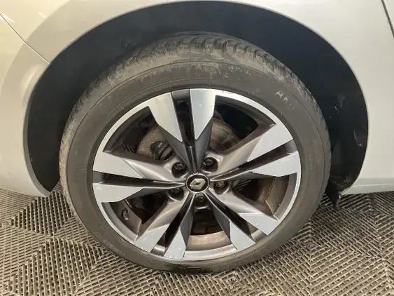 RENAULT MEGANE ESTATE IV - voiture d'occasion - Photo 25