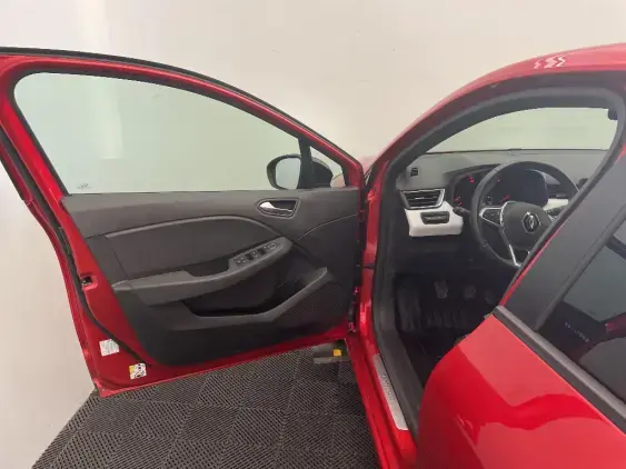 RENAULT CLIO V - voiture d'occasion - Photo 19