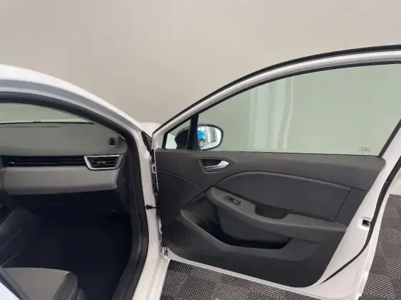 RENAULT CLIO V - voiture d'occasion - Photo 20