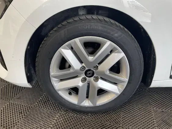 RENAULT CLIO V - voiture d'occasion - Photo 23