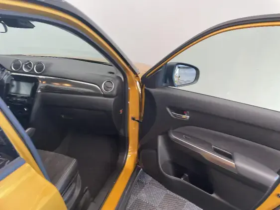 SUZUKI VITARA IV - voiture d'occasion - Photo 20