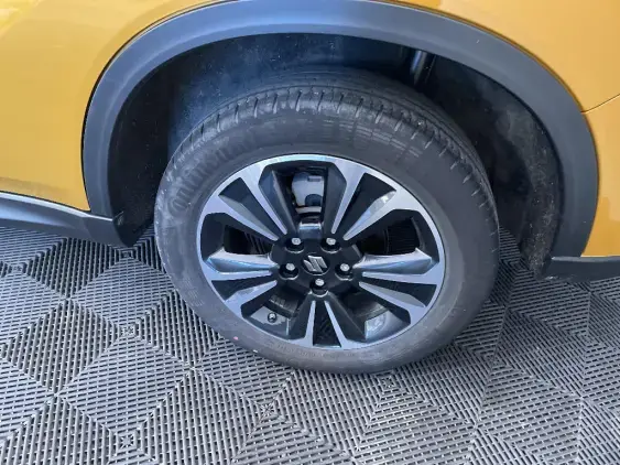 SUZUKI VITARA IV - voiture d'occasion - Photo 24