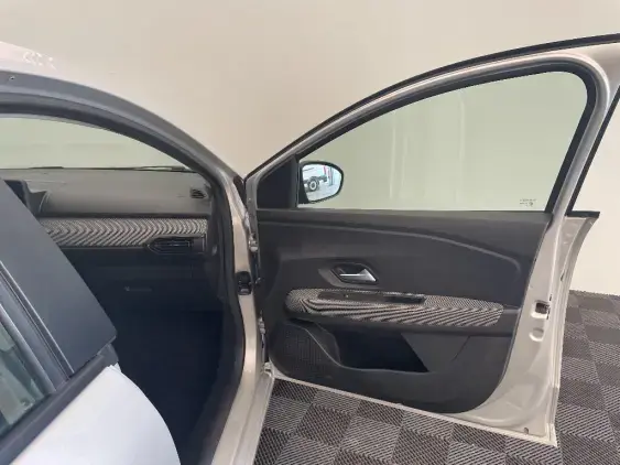 DACIA SANDERO III - voiture d'occasion - Photo 20