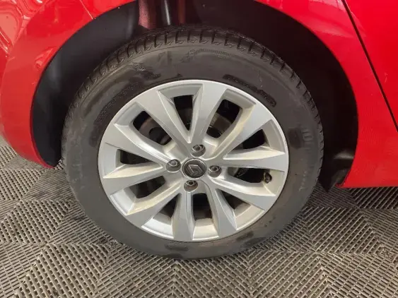 RENAULT CLIO V - voiture d'occasion - Photo 25