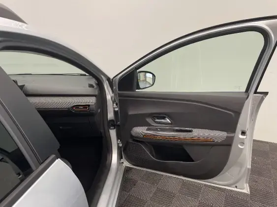 DACIA SANDERO III - voiture d'occasion - Photo 20