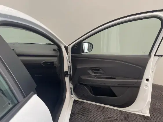 DACIA SANDERO III - voiture d'occasion - Photo 20