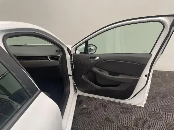 RENAULT CLIO V - voiture d'occasion - Photo 20