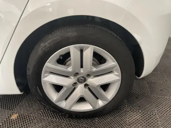 RENAULT CLIO V - voiture d'occasion - Photo 24