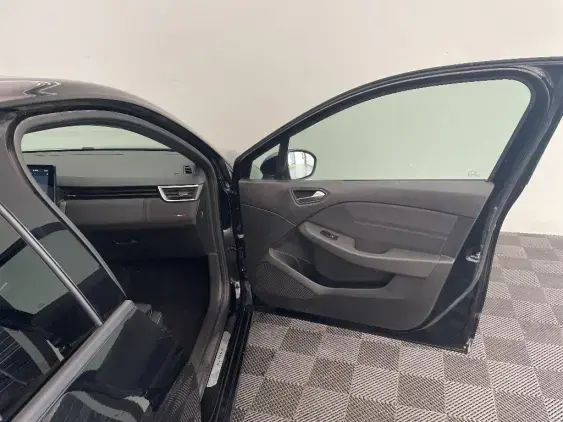 RENAULT CLIO V - voiture d'occasion - Photo 20