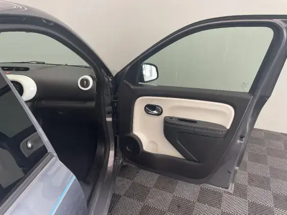 RENAULT TWINGO ELECTRIQUE III - voiture d'occasion - Photo 20