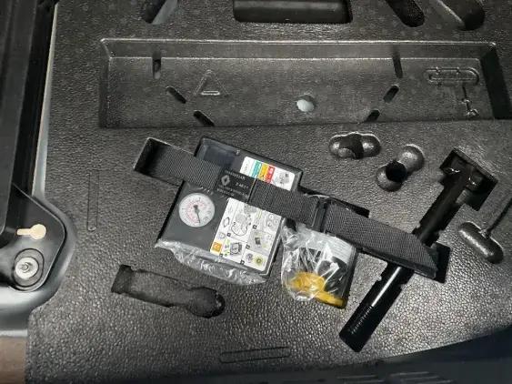 RENAULT CLIO V - voiture d'occasion - Photo 17