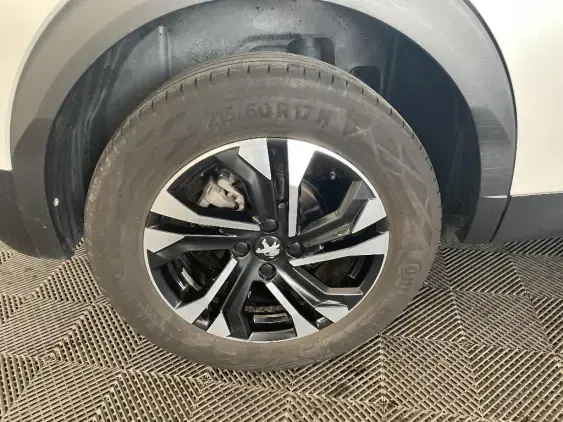 PEUGEOT 2008 II - voiture d'occasion - Photo 25