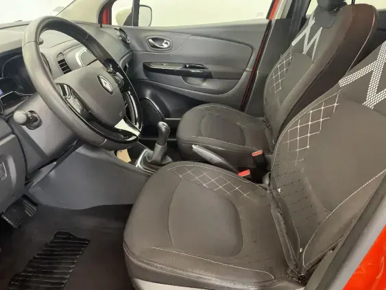 RENAULT CAPTUR - voiture d'occasion - Photo 18