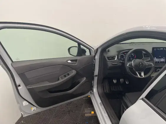 RENAULT CLIO V - voiture d'occasion - Photo 19