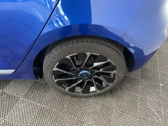 RENAULT CLIO V - voiture d'occasion - Photo 24