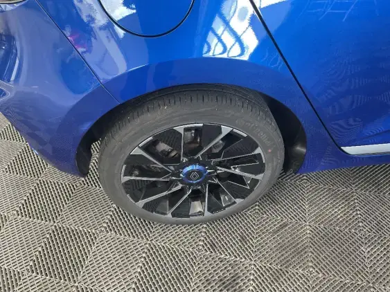 RENAULT CLIO V - voiture d'occasion - Photo 25