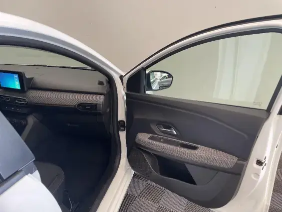DACIA SANDERO III - voiture d'occasion - Photo 20